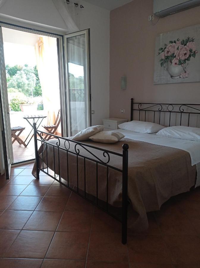 B&B Le Rose Santa Maria di Castellabate Exterior foto